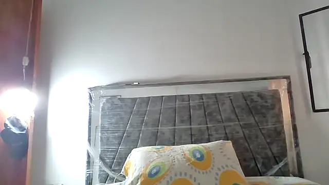 Snapshot of JuceAn14 chatting on 03.29.26 JuceAn14 online show from 03.29.26