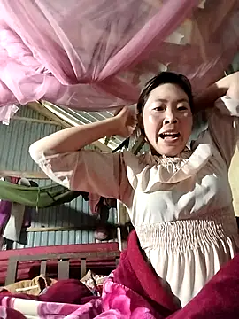 vivi cute online show from 10.04.25