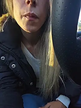 PetiteSecrets online show from 12.03.25