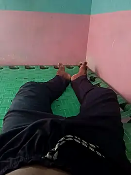 Snapshot of dolphiinn chatting on 09.22.25 dolphiinn online show from 09.22.25