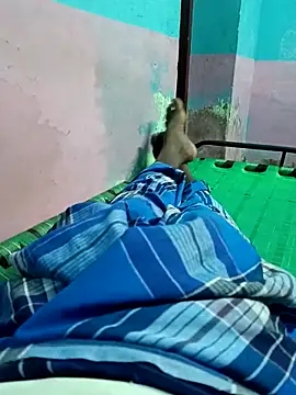 Snapshot of dolphiinn chatting on 10.24.25 dolphiinn online show from 10.24.25