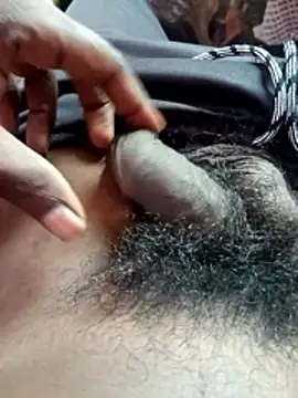 Snapshot of dolphiinn chatting on 11.05.25 dolphiinn online show from 11.05.25