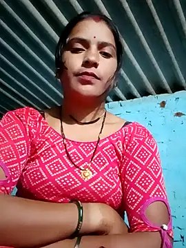 Snapshot of Mohini-xx chatting on 10.15.25 Mohini-xx online show from 10.15.25