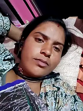 Snapshot of Mohini-xx chatting on 12.15.25 Mohini-xx online show from 12.15.25