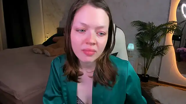 Lunar Lily online show from 11.26.25