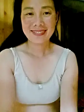 Snapshot of LyyChac chatting on 09.17.25 LyyChac online show from 09.17.25