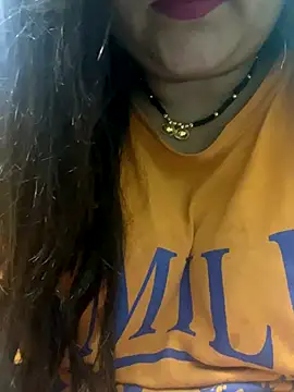 indian-hotmilfs online show from 10.07.25