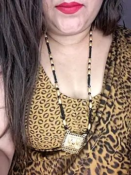 indian-hotmilfs online show from 04.01.26