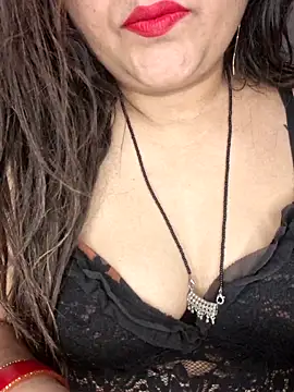 indian-hotmilfs online show from 04.13.26