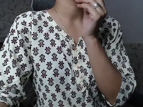 snow white123 online show from 10.02.25