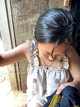 Lyrasss online show from 10.06.25