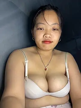 Lyrasss online show from 11.17.25