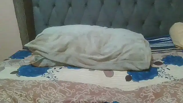 Naked pigeon online show from 09.26.25