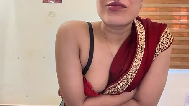 LucytheDevilQueen online show from 12.05.25