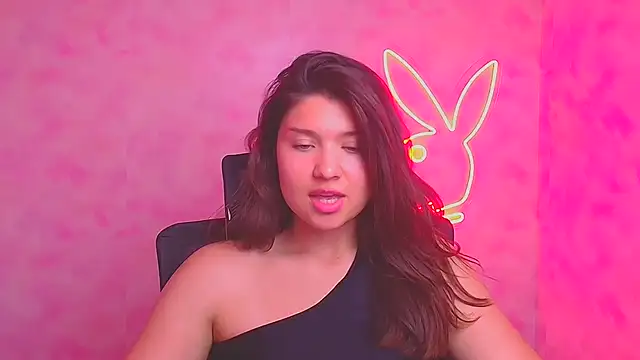 Snapshot of Sandra_Curly chatting on 09.23.25 Sandra Curly online show from 09.23.25