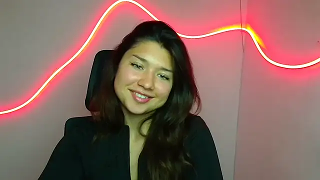 Snapshot of Sandra_Curly chatting on 09.28.25 Sandra Curly online show from 09.28.25