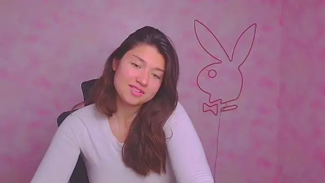 Snapshot of Sandra_Curly chatting on 10.06.25 Sandra Curly online show from 10.06.25