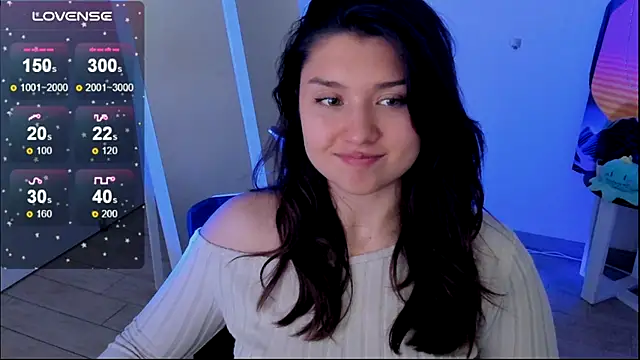 Snapshot of Sandra_Curly chatting on 11.08.25 Sandra Curly online show from 11.08.25