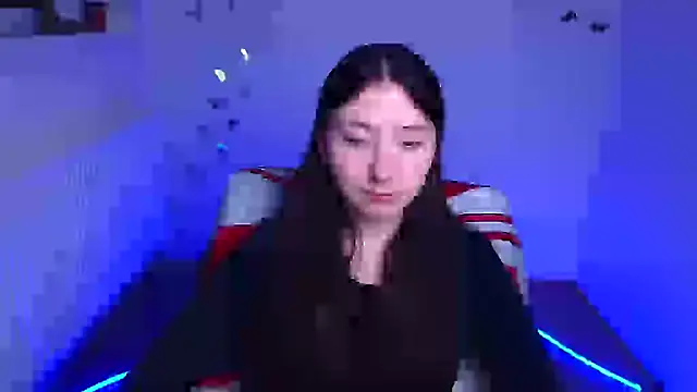 Snapshot of ScarlettVibe_ chatting on 09.19.25 ScarlettVibe online show from 09.19.25