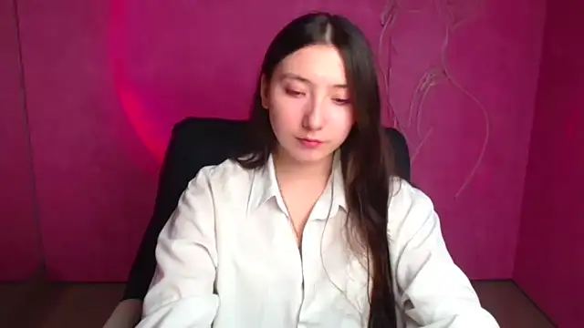 Snapshot of ScarlettVibe_ chatting on 09.29.25 ScarlettVibe online show from 09.29.25