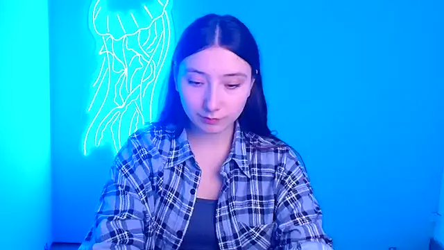 Snapshot of ScarlettVibe_ chatting on 10.01.25 ScarlettVibe online show from 10.01.25