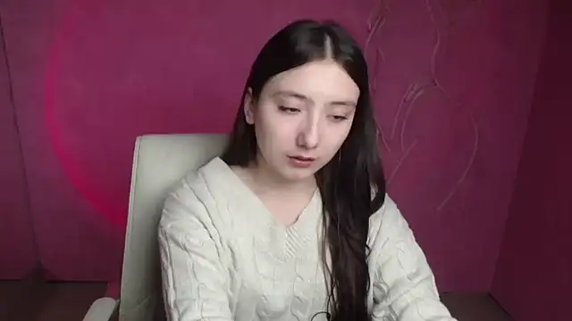 Snapshot of ScarlettVibe_ chatting on 10.14.25 ScarlettVibe online show from 10.14.25