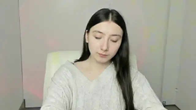 Snapshot of ScarlettVibe_ chatting on 10.30.25 ScarlettVibe online show from 10.30.25