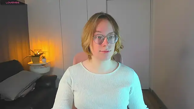 Amanda Butlerr online show from 04.02.26