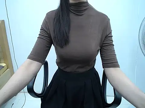  Lady- online show from 05.19.26