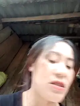 Snapshot of TinTim02 chatting on 10.24.25 TinTim02 online show from 10.24.25