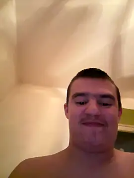 Snapshot of pussyhunter323557 chatting on 10.20.25 pussyhunter323557 online show from 10.20.25