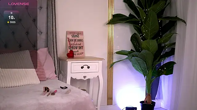 RebeccaRese online show from 03.25.26