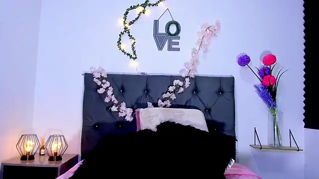 SagiraBelle online show from 01.06.26