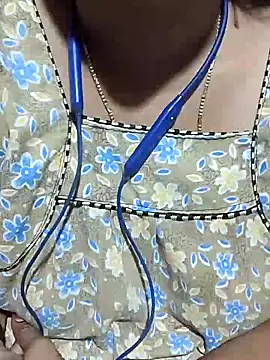 Snapshot of telugu-juliet chatting on 10.26.25 telugu-juliet online show from 10.26.25