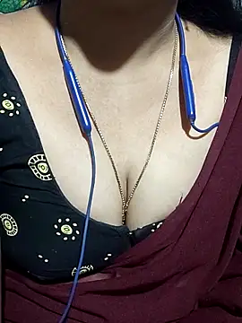 Snapshot of telugu-juliet chatting on 10.27.25 telugu-juliet online show from 10.27.25