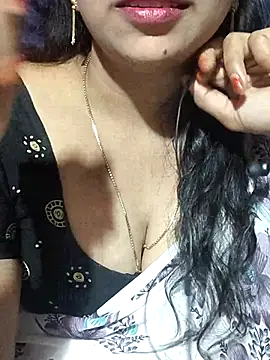 Snapshot of telugu-juliet chatting on 12.15.25 telugu-juliet online show from 12.15.25