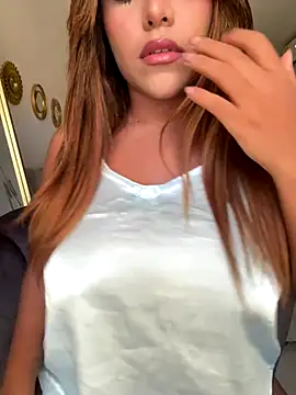 MegannHills online show from 09.24.25