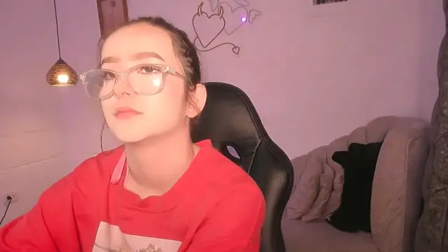 Snapshot of kristal_joi_dl chatting on 09.15.25 kristal joi dl online show from 09.15.25