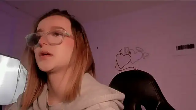 Snapshot of kristal_joi_dl chatting on 09.23.25 kristal joi dl online show from 09.23.25