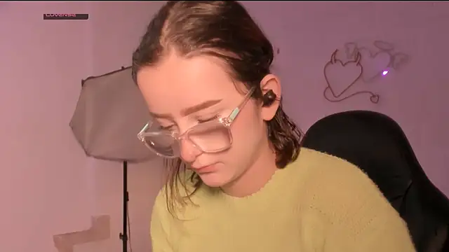 Snapshot of kristal_joi_dl chatting on 10.01.25 kristal joi dl online show from 10.01.25