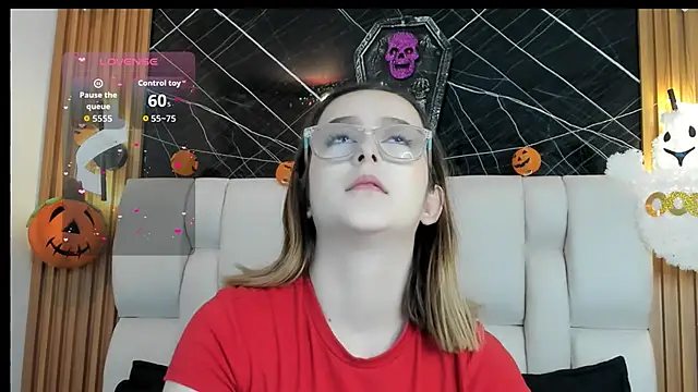 Snapshot of kristal_joi_dl chatting on 10.21.25 kristal joi dl online show from 10.21.25