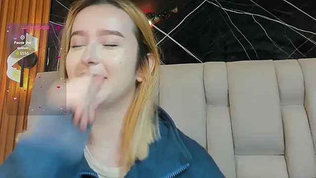 Snapshot of kristal_joi_dl chatting on 11.07.25 kristal joi dl online show from 11.07.25