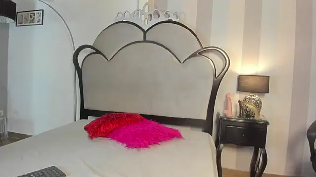 MiaAmore  online show from 04.09.26