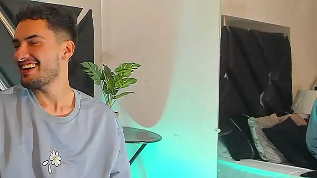 AlekRuizx online show from 09.25.25