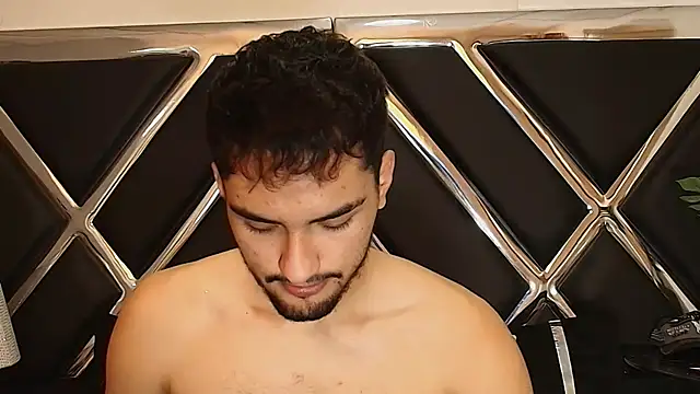 AlekRuizx online show from 09.29.25