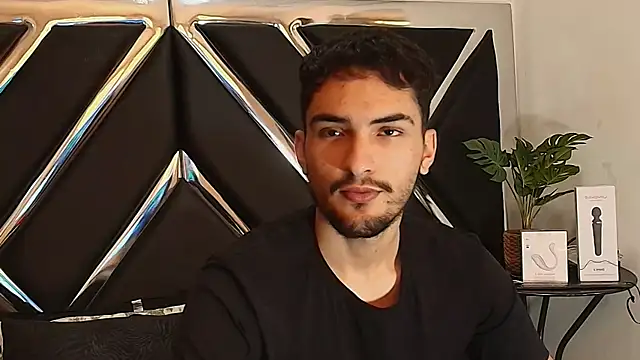 AlekRuizx online show from 09.30.25