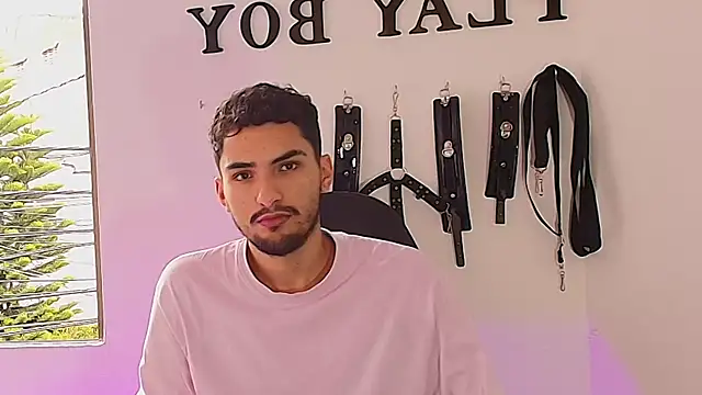 AlekRuizx online show from 09.30.25