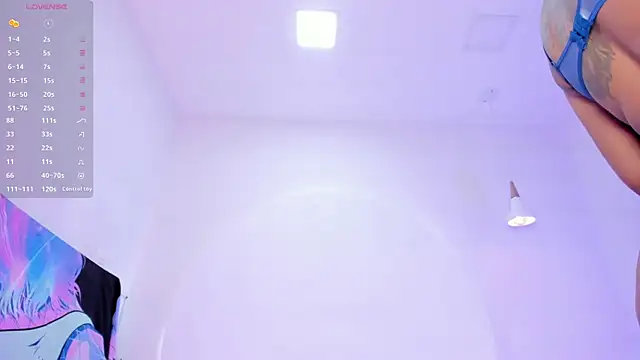 Isabella holmes online show from 09.18.25