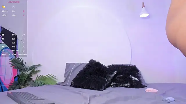 Isabella holmes online show from 09.19.25