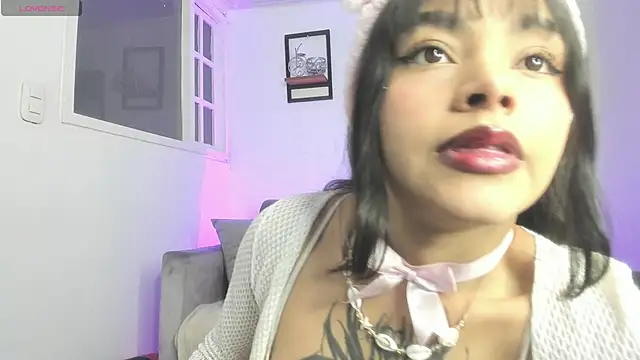 Mia zafir online show from 09.25.25